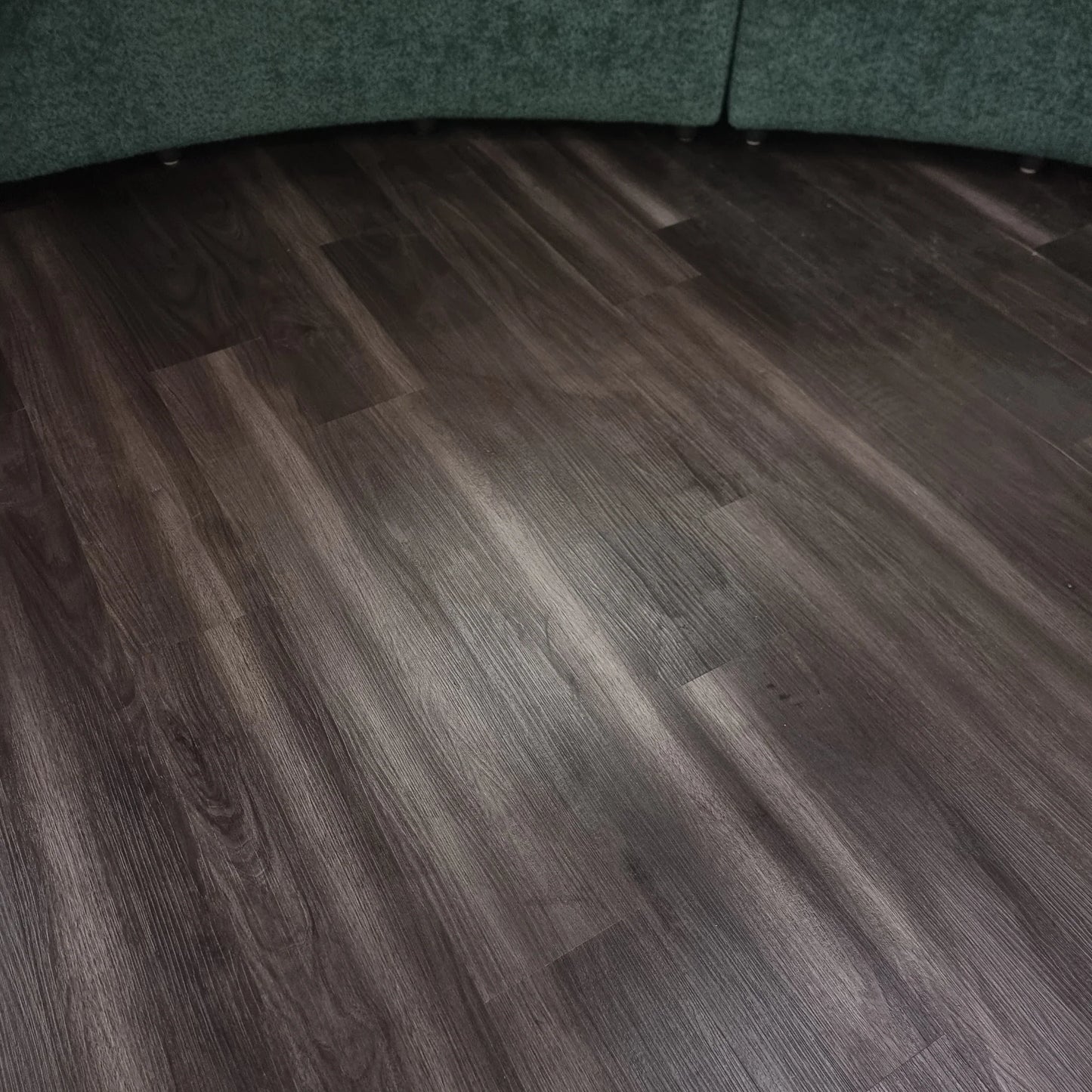 Self Adhesive Wood Effect Vinyl Flooring Tiles - 36x Floor Planks