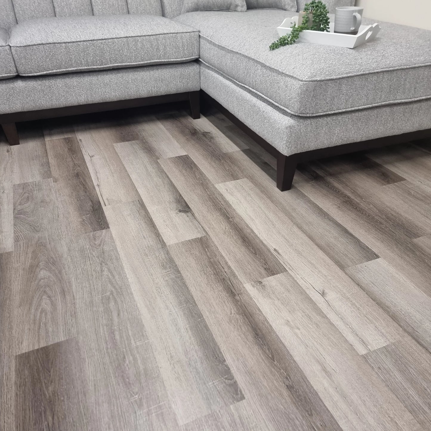 Self Adhesive Wood Effect Vinyl Flooring Tiles - 36x Floor Planks