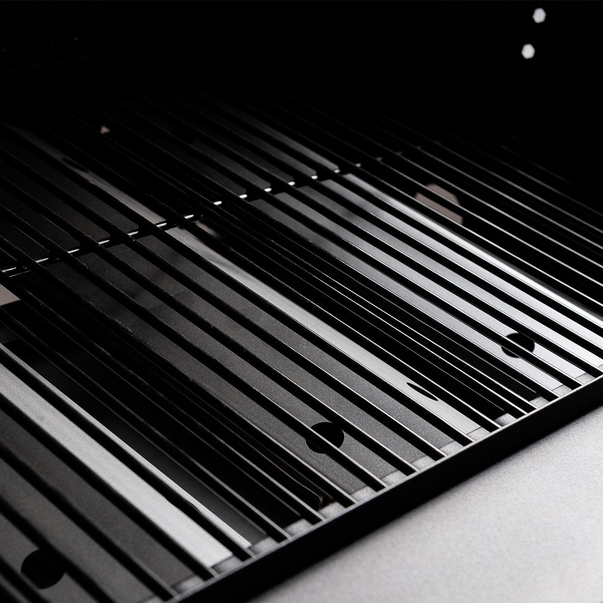 Fogo & Chama, 3 burner BBQ. Close up of grill.