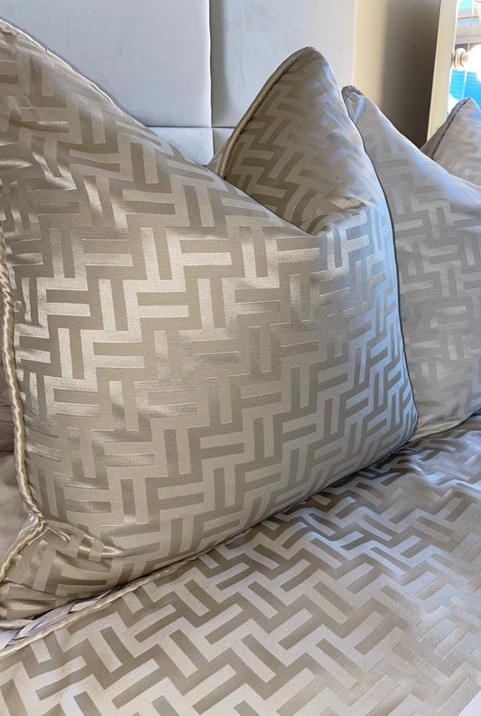 Florence Cushion in Beige or White, shown with the matching throw.