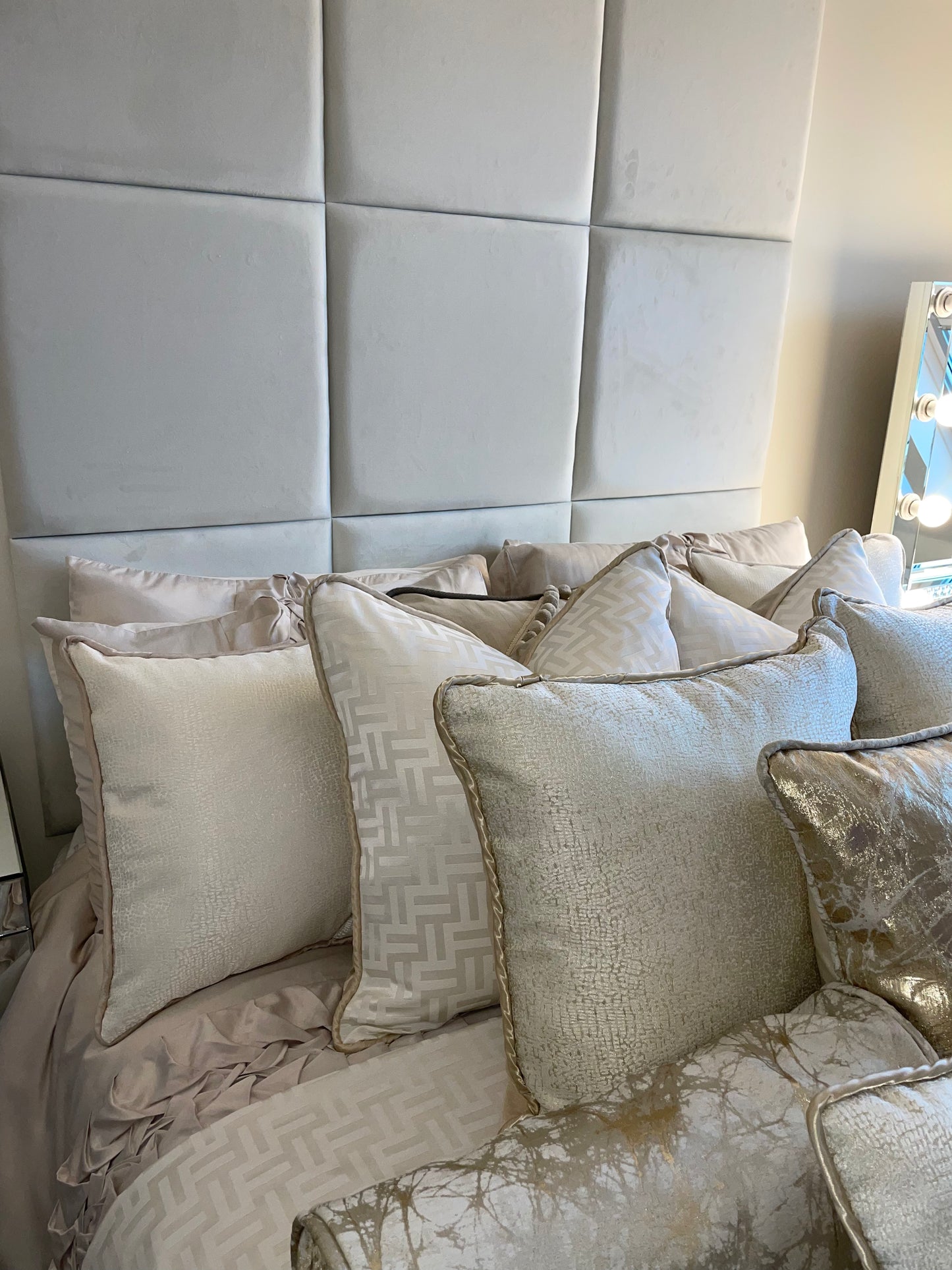 Paris Reversible Cushion in Beige / Gold