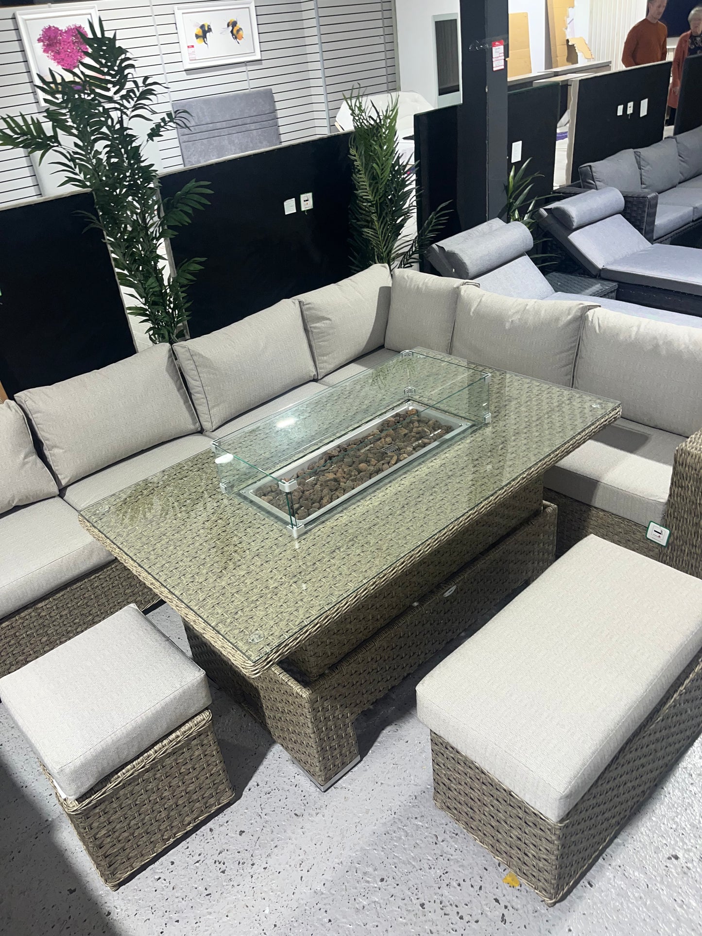JAMAICA CORNER RISING DINING SET WITH FIRE PIT (NATURAL)