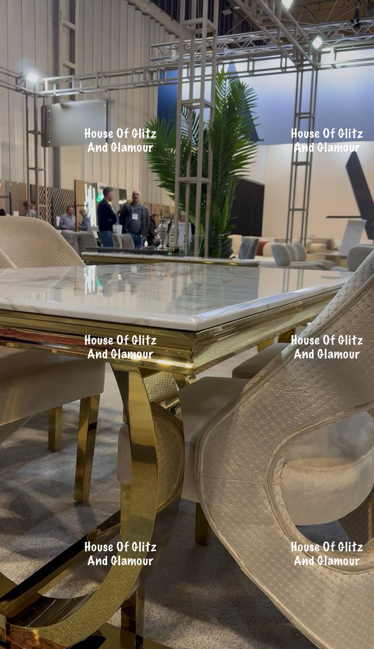 Arianna Calacatta Marble Dining Table With Gold Circular Base
