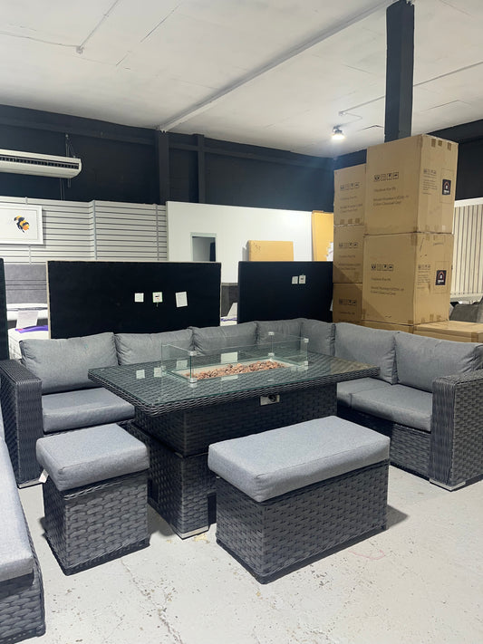 JAMAICA CORNER RISING DINING SET WITH FIRE PIT