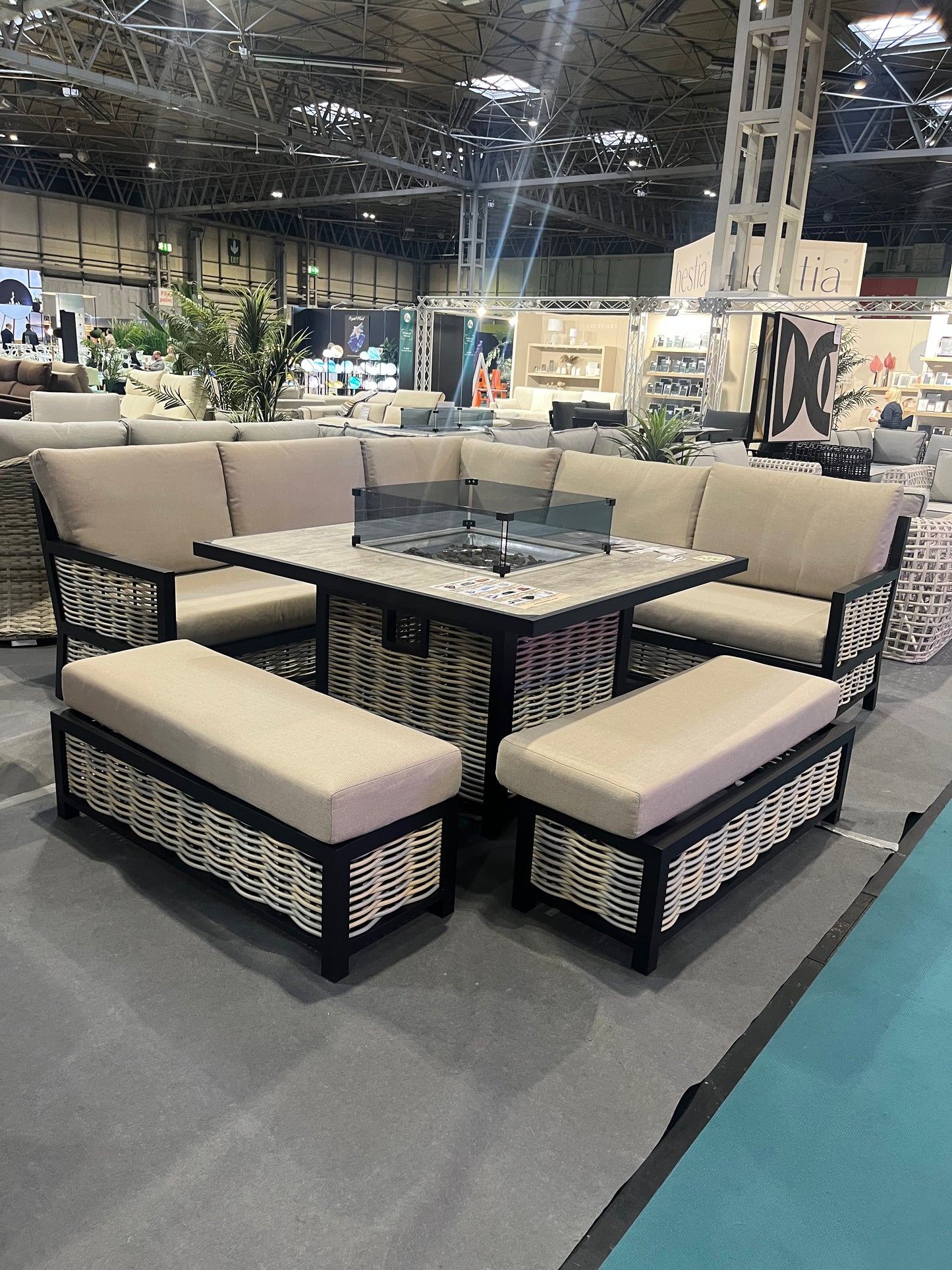Madason Aluminium 10 Seater Corner Fire Pit Dining Table Set