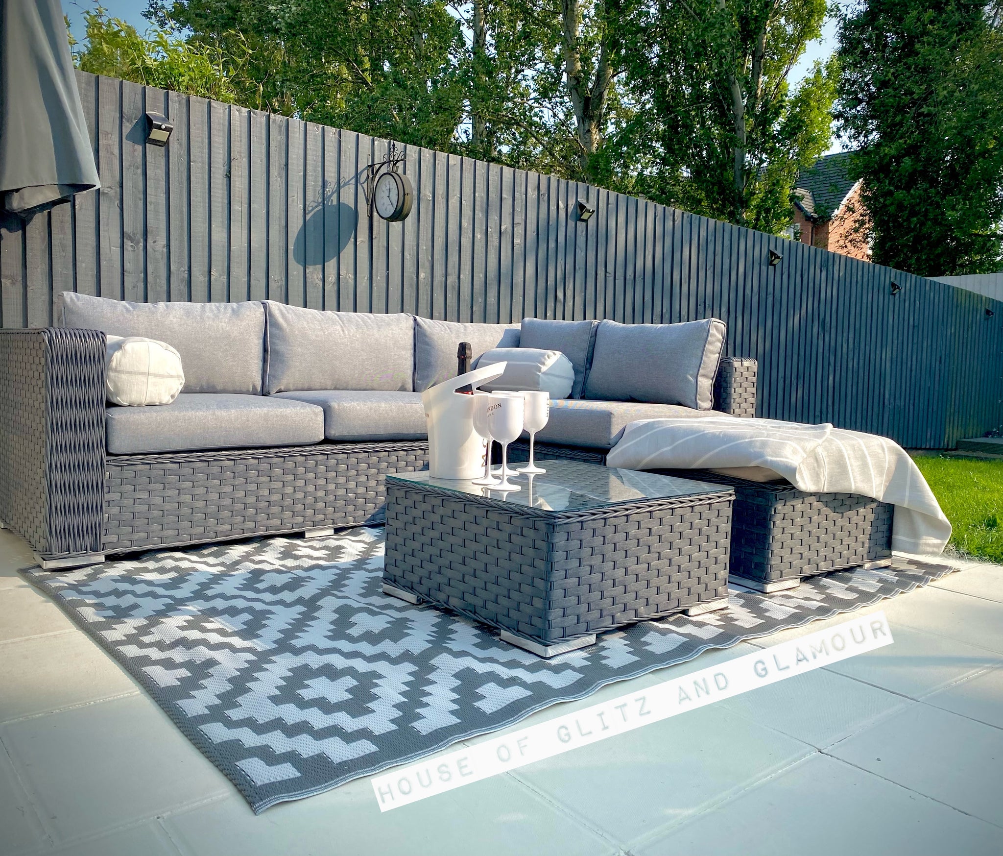 Saint sofas discount
