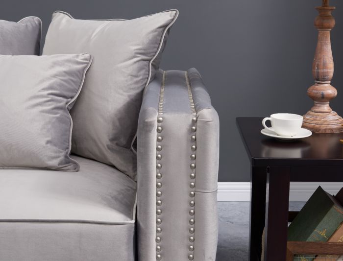 Mayfair Velvet Tufted Chair - Silver