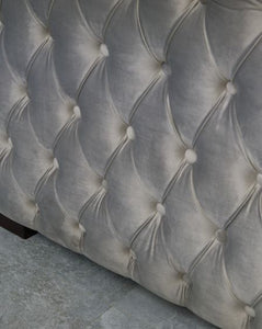 Mayfair Velvet Tufted Chair - Silver