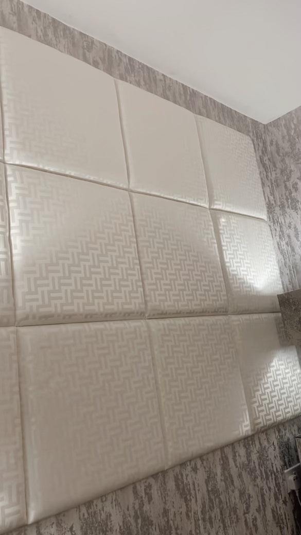 FF White 50cm x 50cm Wall Panels