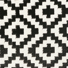 Load image into Gallery viewer, Geometric Indoor &amp; Outdoor Rug in Black &amp; White