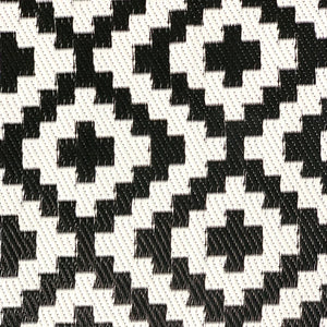 Geometric Indoor & Outdoor Rug in Black & White