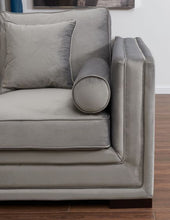 Load image into Gallery viewer, Valiona Silver Corner Suite- Large