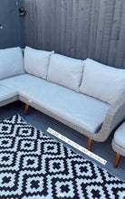 Load image into Gallery viewer, Geometric Indoor &amp; Outdoor Rug in Black &amp; White