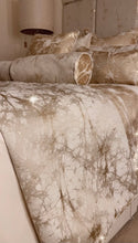 Load image into Gallery viewer, Paris Reversible Throw in Cream / Gold