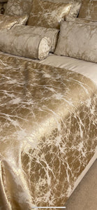 Paris Reversible Throw in Cream / Gold
