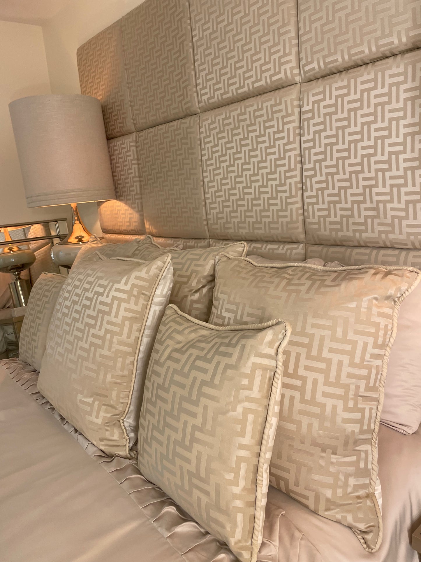 FF Beige 50cm x 50cm Wall Panels