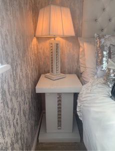 Table Lamp in White