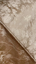 Load image into Gallery viewer, Paris Reversible Throw in Cream / Gold