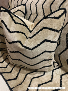 Manhattan Cushion in Beige and Black Chevron