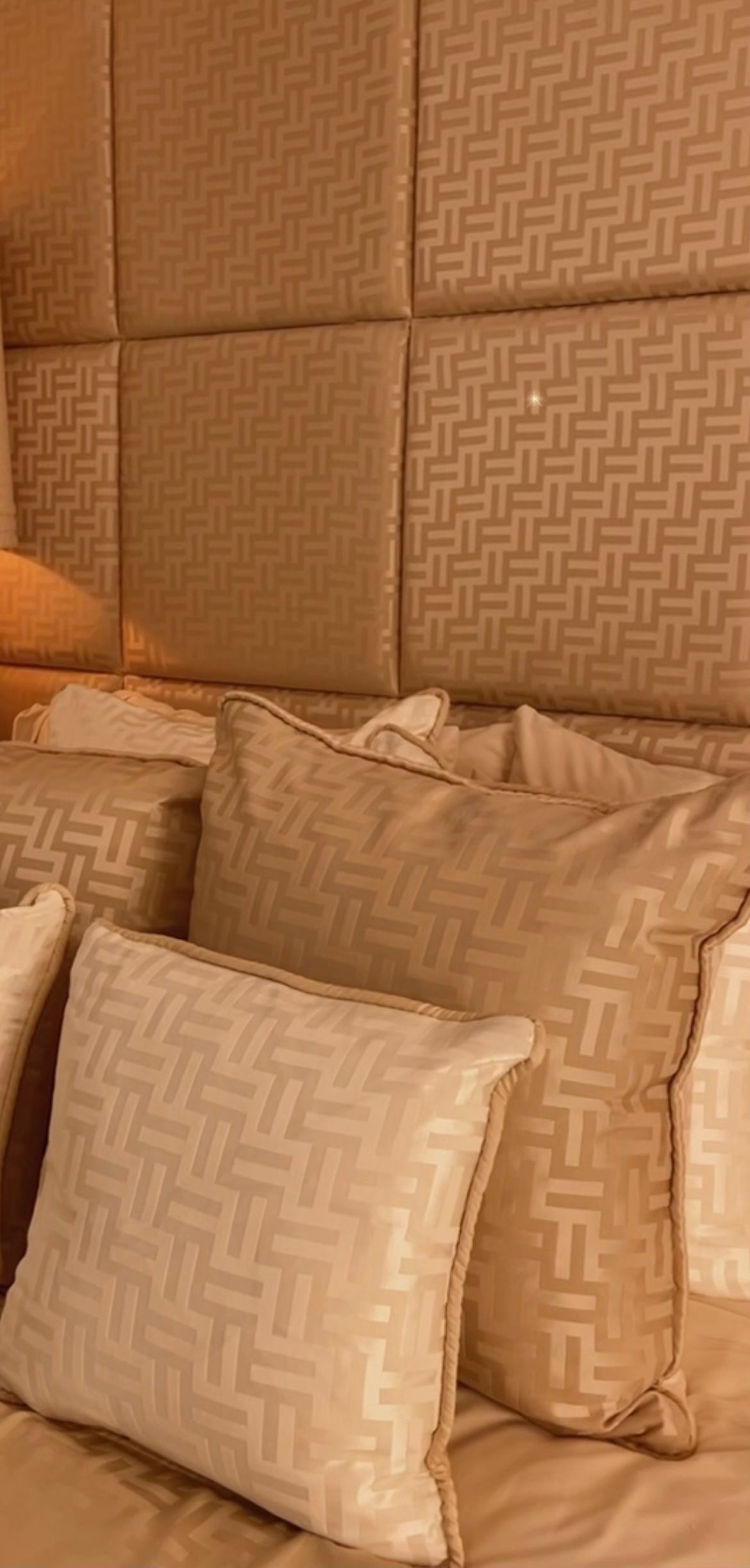 FF Beige 50cm x 50cm Wall Panels